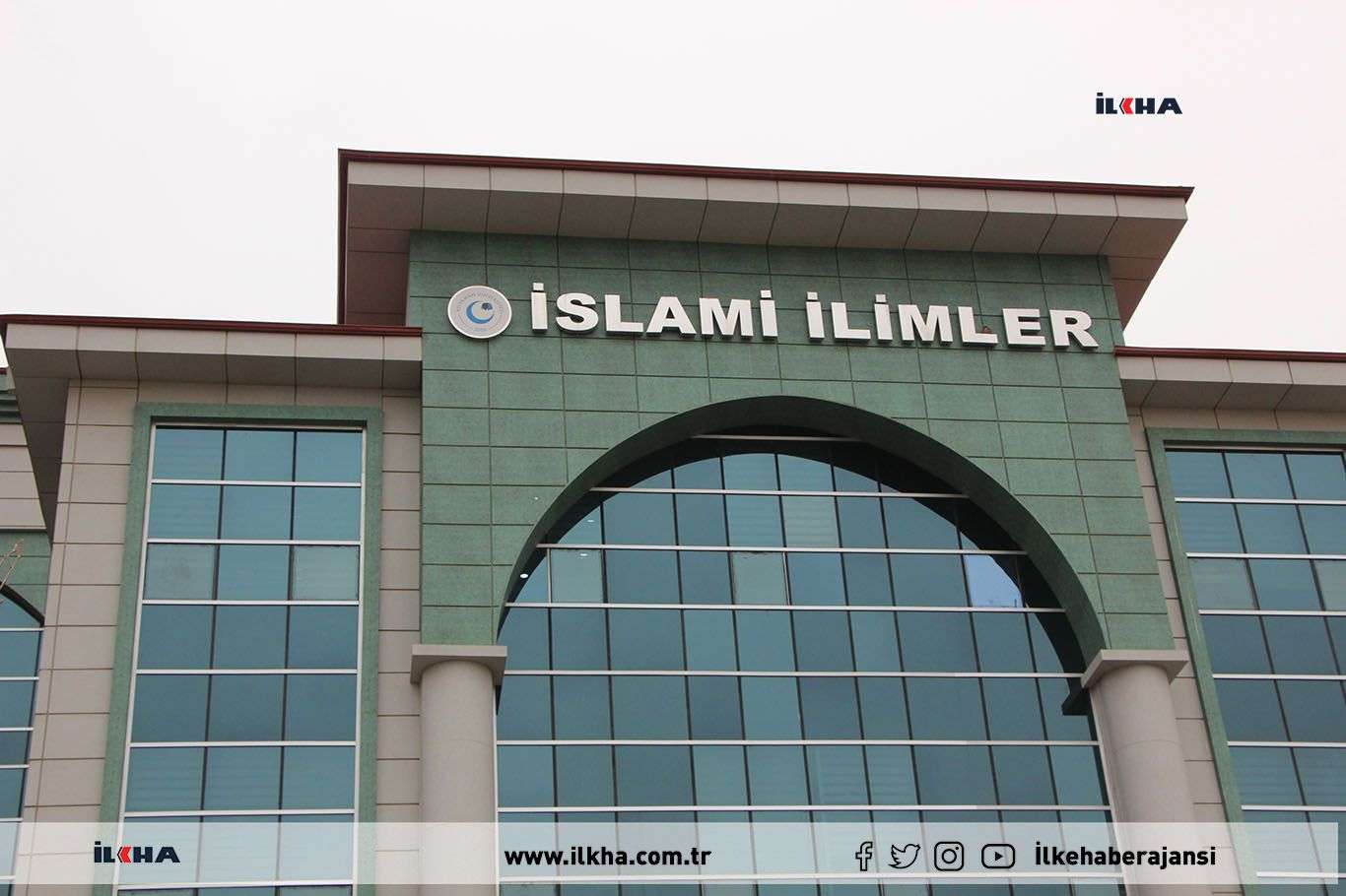 Prof. Dr. Gündoğar: Dini eğitimi kuvvetli olan bireylerin intihar etme olasılığı daha azdır Prof. Dr. Gündoğar: Dini eğitimi kuvvetli olan bireylerin intihar etme olasılığı daha azdır